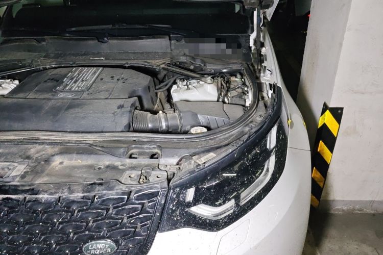 Used Land Rover Discovery 2020 3.0 SC V6 30th Anniversary Special Edition Engine Bay Left