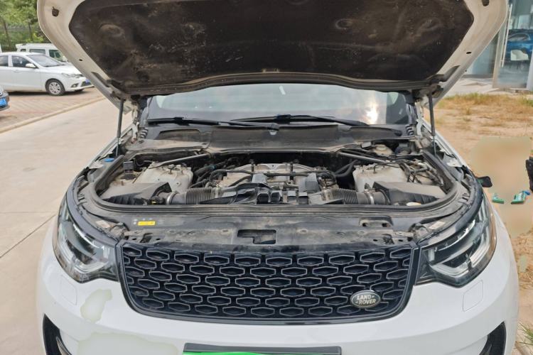 Used Land Rover Discovery 2020 3.0 SC V6 30th Anniversary Special Edition Engine Bay