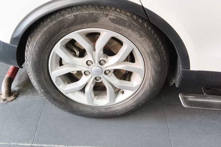 Used Land Rover Discovery 2020 3.0 SC V6 SE Exterior 4