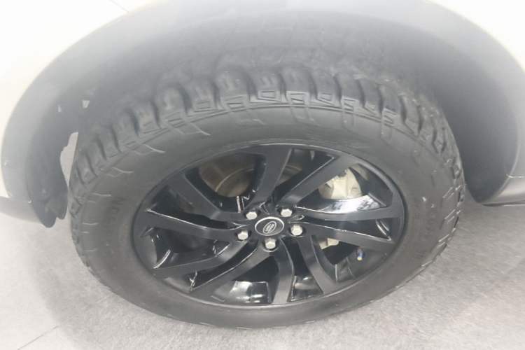 Used Land Rover Discovery 2020 3.0 SC V6 30th Anniversary Special Edition Exterior 4
