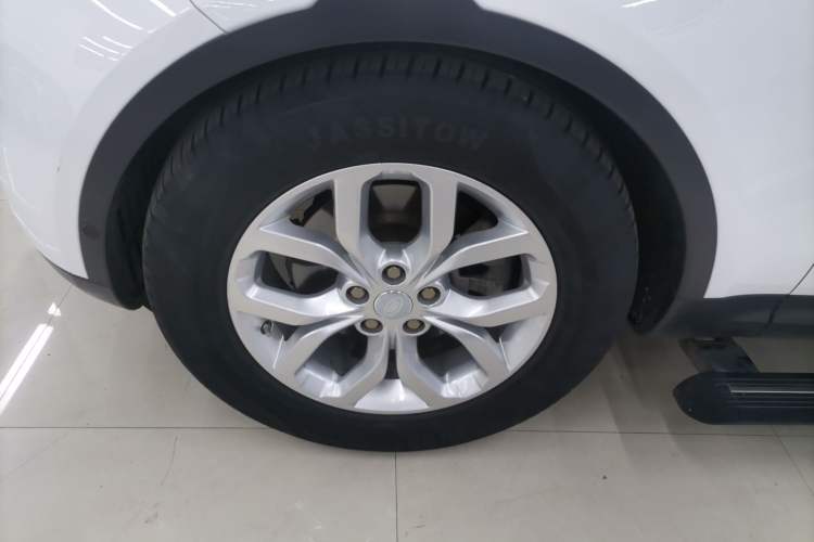 Used Land Rover Discovery 2020 2.0T SE Exterior 7