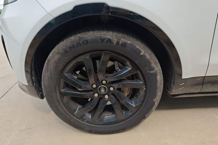 Used Land Rover Discovery 2020 3.0 SC V6 30th Anniversary Special Edition Exterior 7