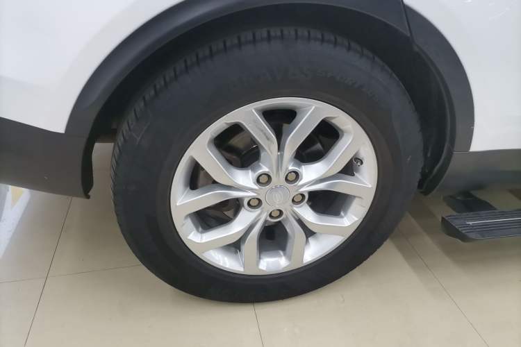Used Land Rover Discovery 2020 2.0T SE Exterior 8