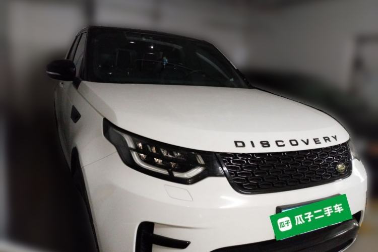 Used Land Rover Discovery 2020 2.0T SE Front Right 45 Deg
