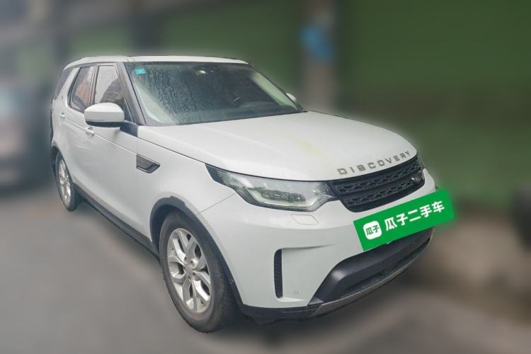 Used Land Rover Discovery 2020 2.0T SE Front Right 45 Deg