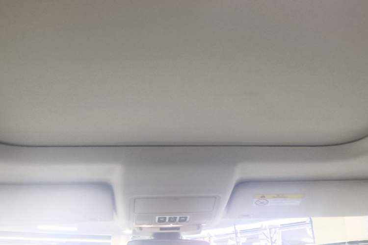 Used Land Rover Discovery 2020 3.0 SC V6 30th Anniversary Special Edition Headliner