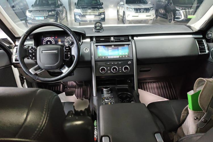 Used Land Rover Discovery 2020 3.0 SC V6 30th Anniversary Special Edition Interior 2