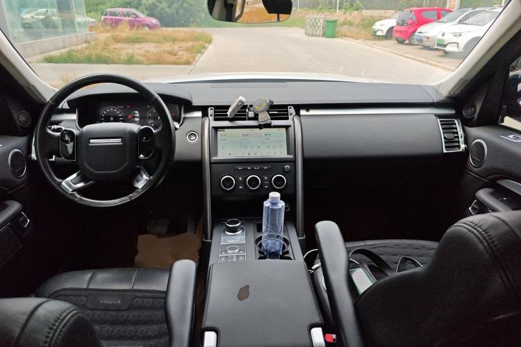 Used Land Rover Discovery 2020 3.0 SC V6 30th Anniversary Special Edition Interior 2