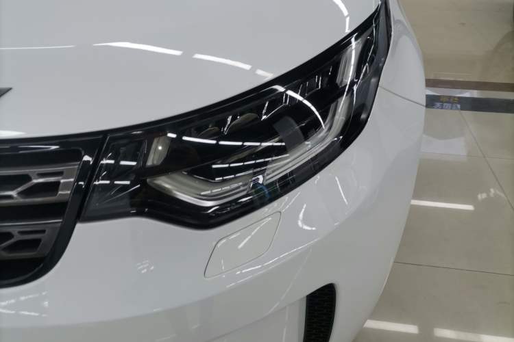 Used Land Rover Discovery 2020 2.0T SE Left Front Headlight