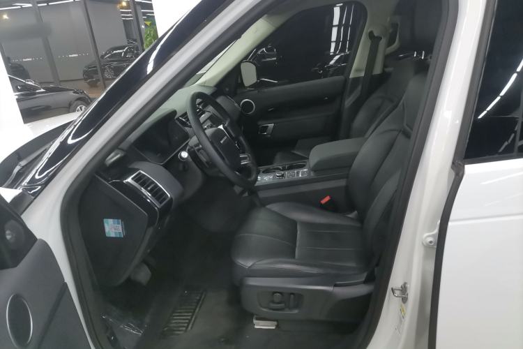 Used Land Rover Discovery 2020 2.0T SE Left Front Seat