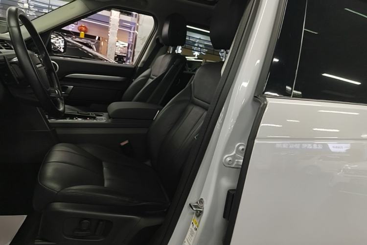 Used Land Rover Discovery 2020 2.0T 30th Anniversary Special Edition Left Front Seat