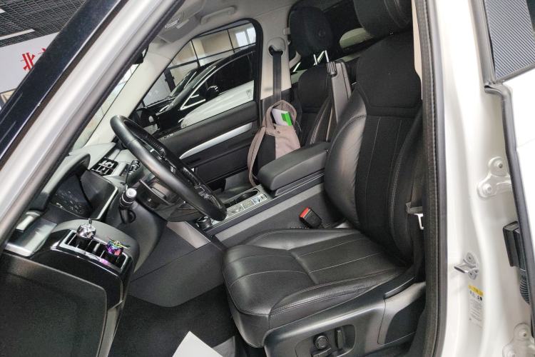 Used Land Rover Discovery 2020 3.0 SC V6 30th Anniversary Special Edition Left Front Seat