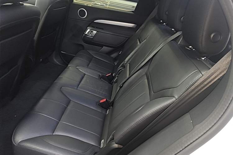 Used Land Rover Discovery 2020 2.0T 30th Anniversary Special Edition Left Rear Seat