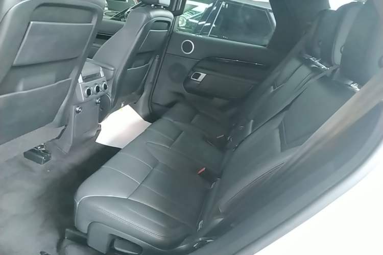 Used Land Rover Discovery 2020 3.0 SC V6 SE Left Rear Seat