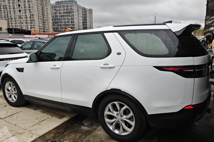 Used Land Rover Discovery 2020 3.0 SC V6 SE Left Side