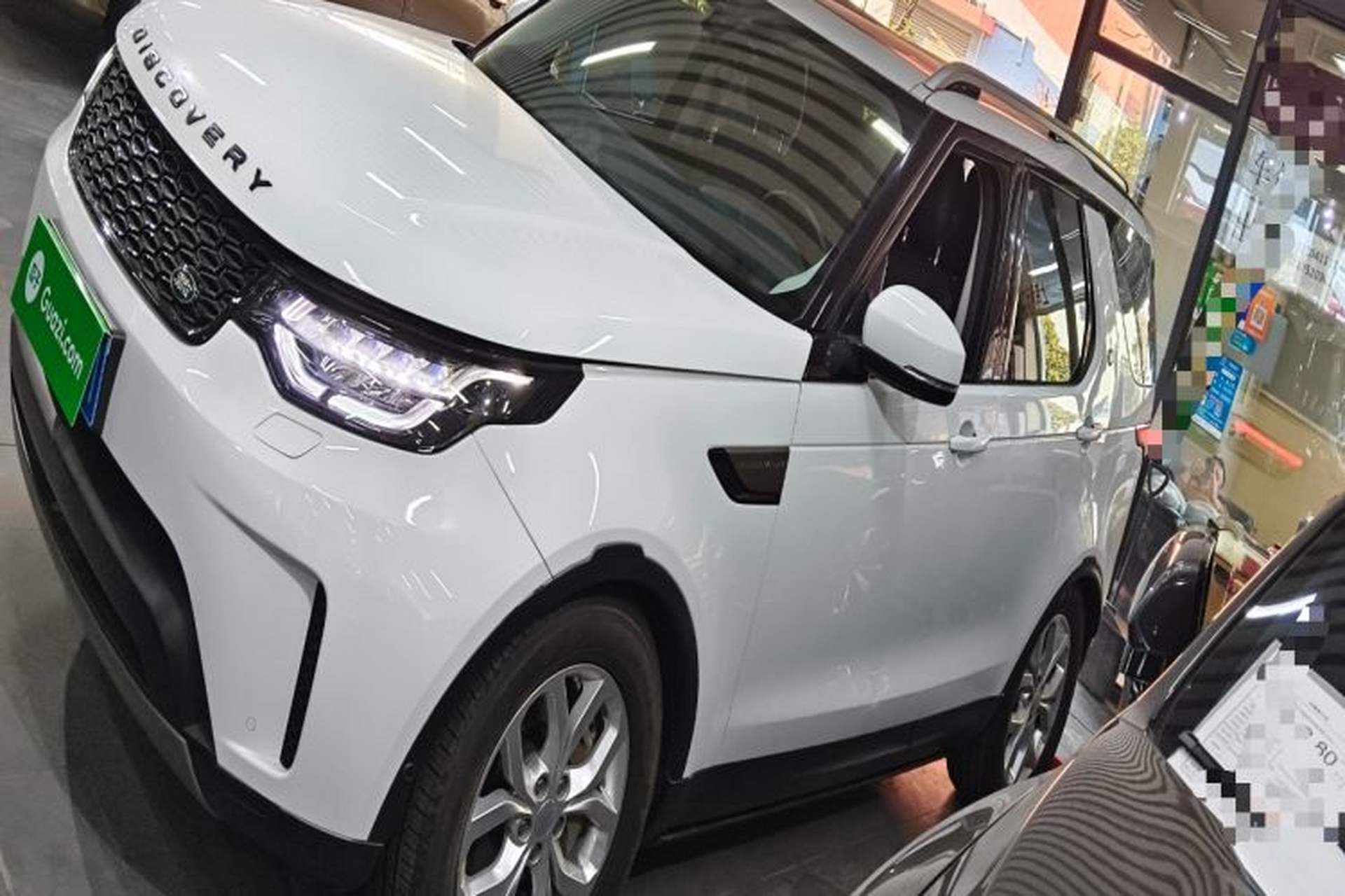 Used Land Rover Discovery 2020 3.0 SC V6 SE Left Side