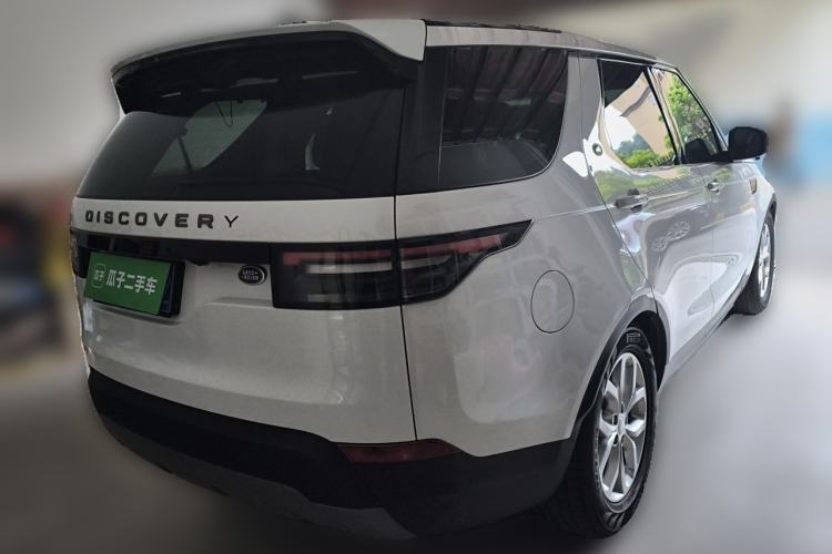 Used Land Rover Discovery 2020 2.0T SE Rear Right 45 Deg