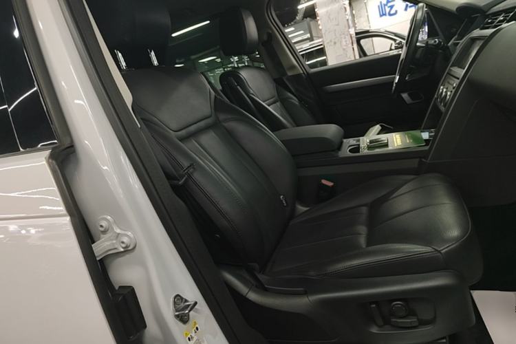 Used Land Rover Discovery 2020 2.0T 30th Anniversary Special Edition Right Front Seat