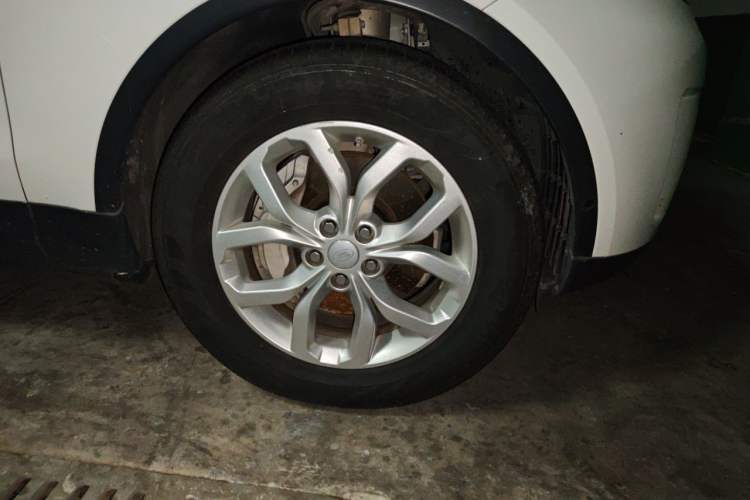 Used Land Rover Discovery 2020 3.0 SC V6 SE Right Front Wheel Hub