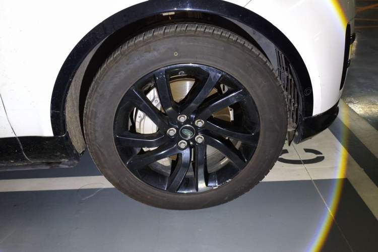 Used Land Rover Discovery 2020 3.0 SC V6 30th Anniversary Special Edition Right Front Wheel Hub