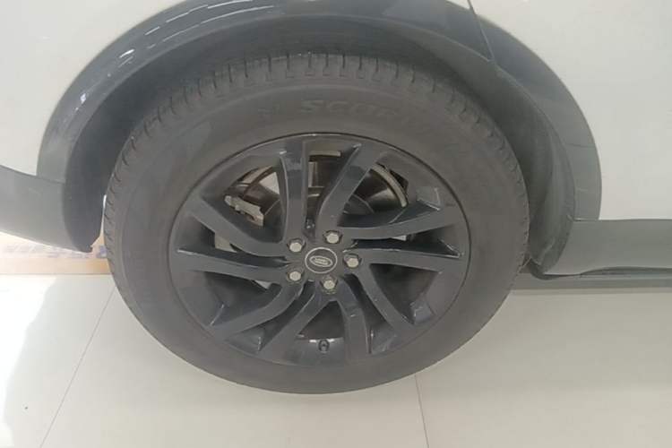 Used Land Rover Discovery 2020 3.0 SC V6 30th Anniversary Special Edition Right Rear Wheel Hub