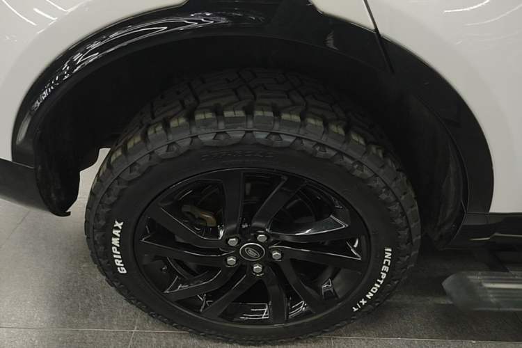 Used Land Rover Discovery 2020 2.0T 30th Anniversary Special Edition Right Rear Wheel Hub
