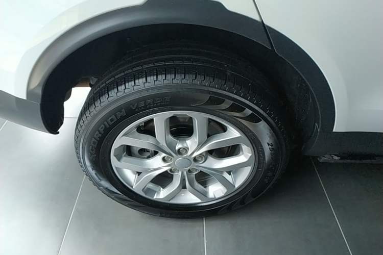 Used Land Rover Discovery 2020 3.0 SC V6 SE Right Rear Wheel Hub