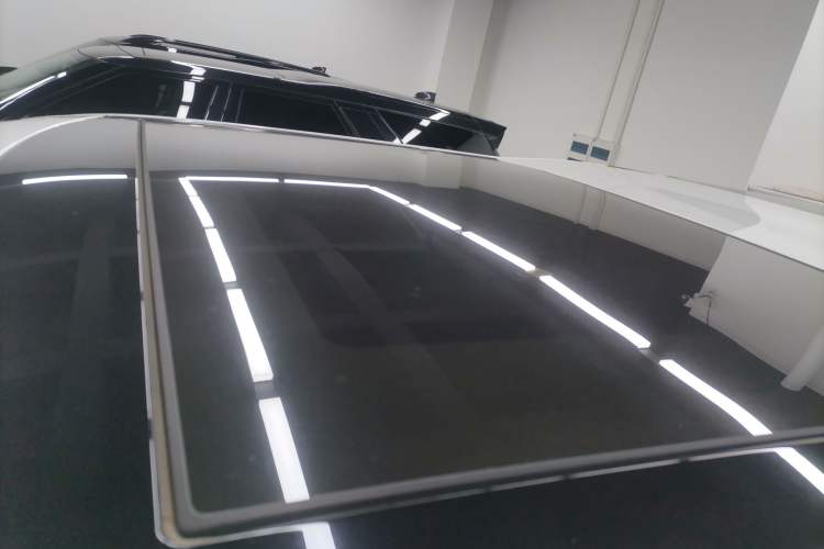 Used Land Rover Discovery 2020 2.0T SE Roof