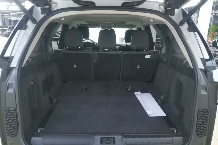 Used Land Rover Discovery 2020 2.0T SE Trunk