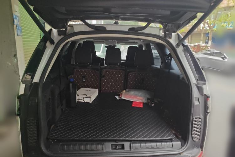 Used Land Rover Discovery 2020 2.0T SE Trunk