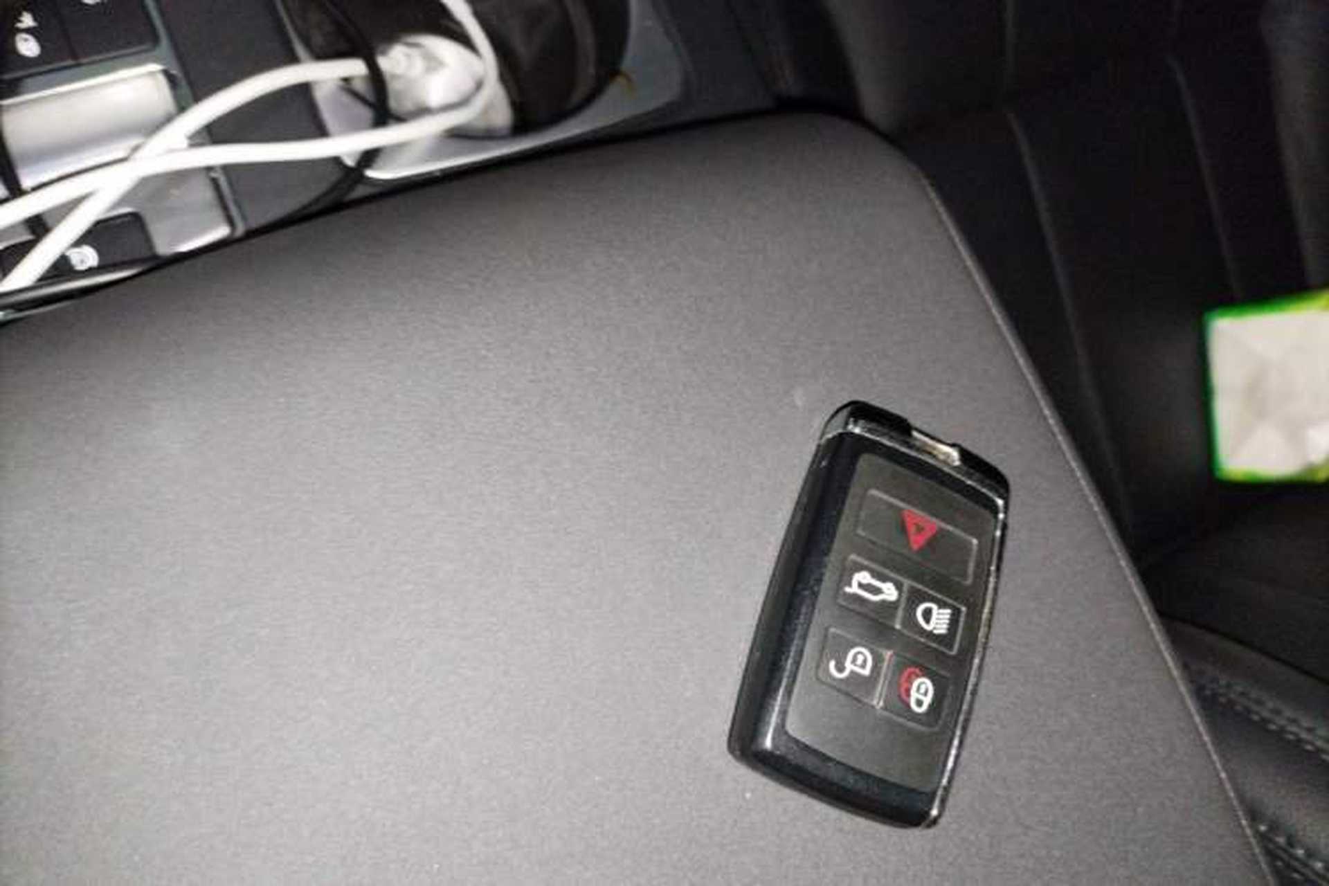 Used Land Rover Discovery 2020 2.0T SE Vehicle Key