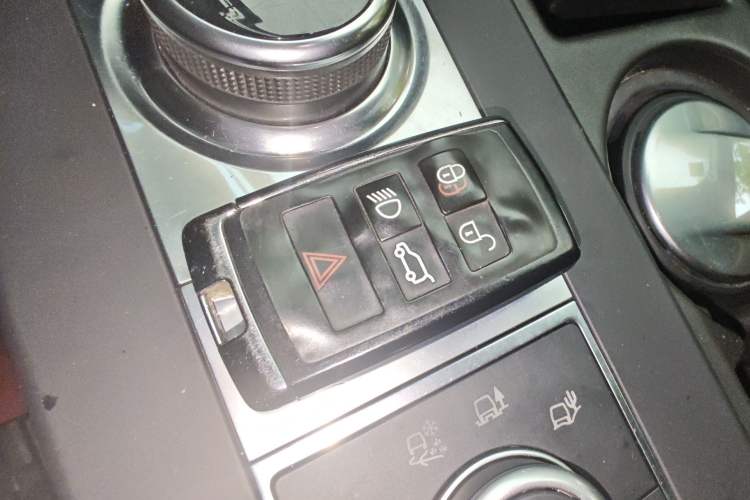 Used Land Rover Discovery 2020 2.0T SE Vehicle Key