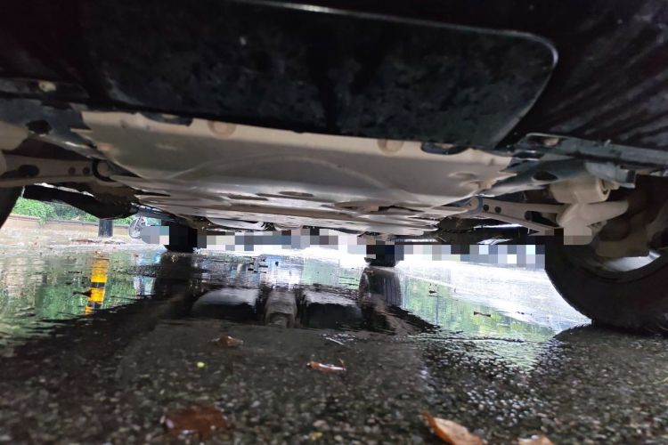 Used Land Rover Discovery 2021 360 PS R-Dynamic S Chassis Front
