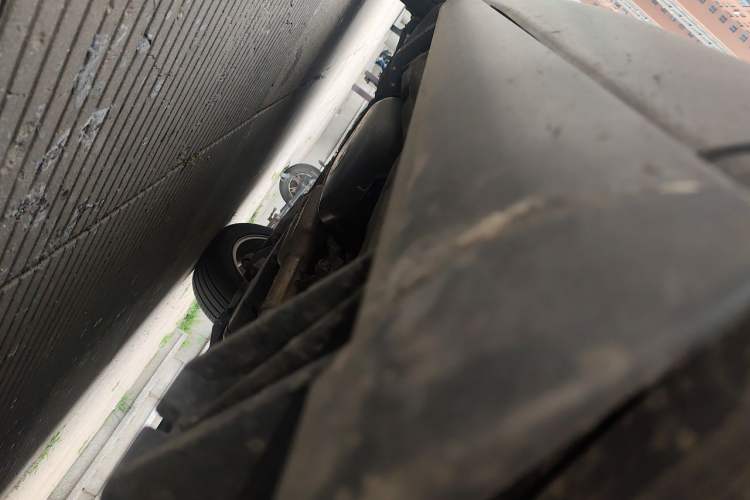 Used Land Rover Discovery 2021 300PS S Chassis Front Right