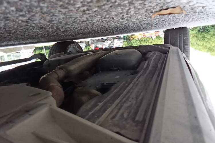 Used Land Rover Discovery 2021 360 PS R-Dynamic SE Chassis Front Right