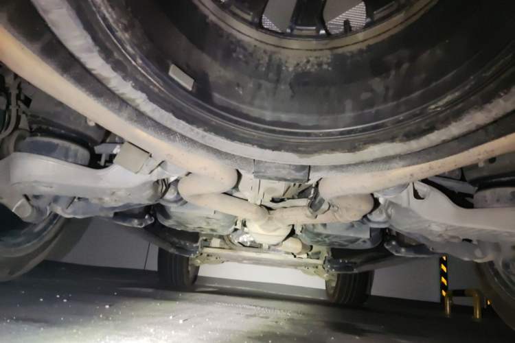 Used Land Rover Discovery 2021 360 PS R-Dynamic SE Chassis Rear