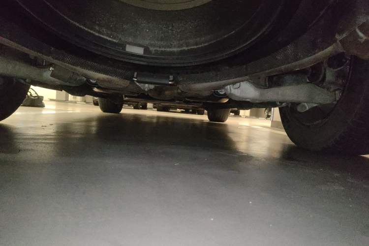 Used Land Rover Discovery 2021 360 PS R-Dynamic S Chassis Rear