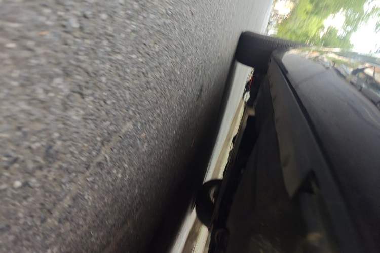 Used Land Rover Discovery 2021 300PS S Chassis Rear Left