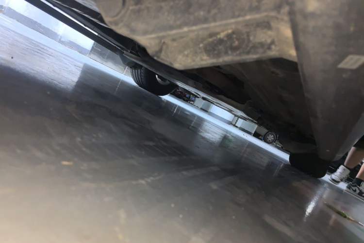Used Land Rover Discovery 2021 360 PS R-Dynamic SE Chassis Rear Right
