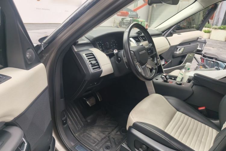 Used Land Rover Discovery 2021 360 PS R-Dynamic S Driver Seat
