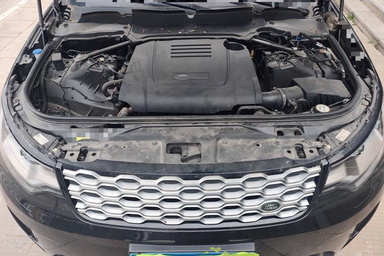 Used Land Rover Discovery 2021 300PS S Engine Bay