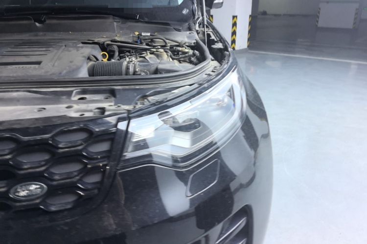 Used Land Rover Discovery 2021 360 PS R-Dynamic SE Engine Bay Left