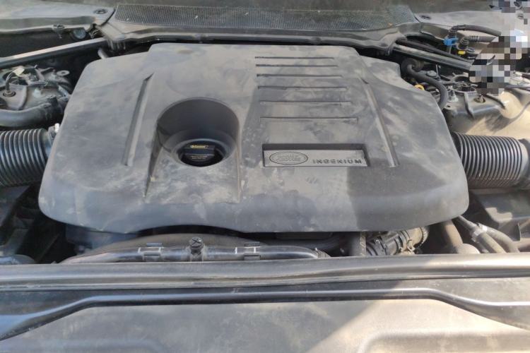 Used Land Rover Discovery 2021 360 PS R-Dynamic S Engine Bay
