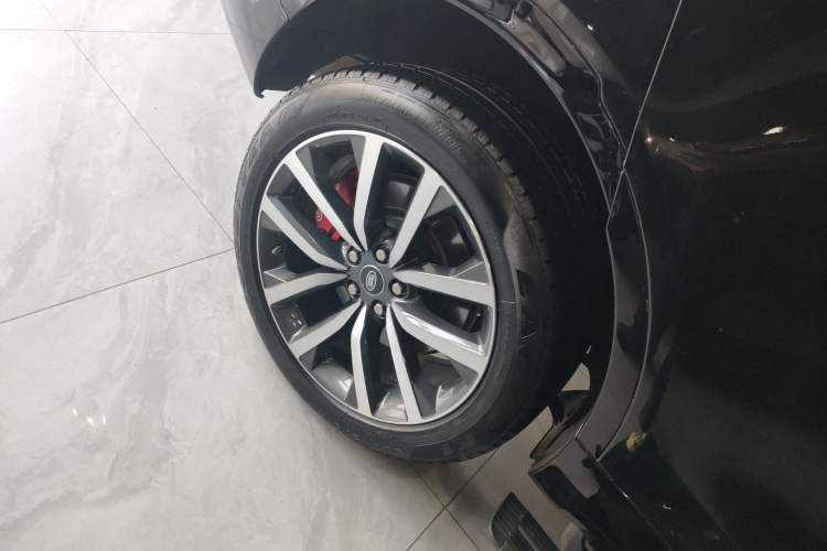 Used Land Rover Discovery 2021 360 PS R-Dynamic SE Exterior 5