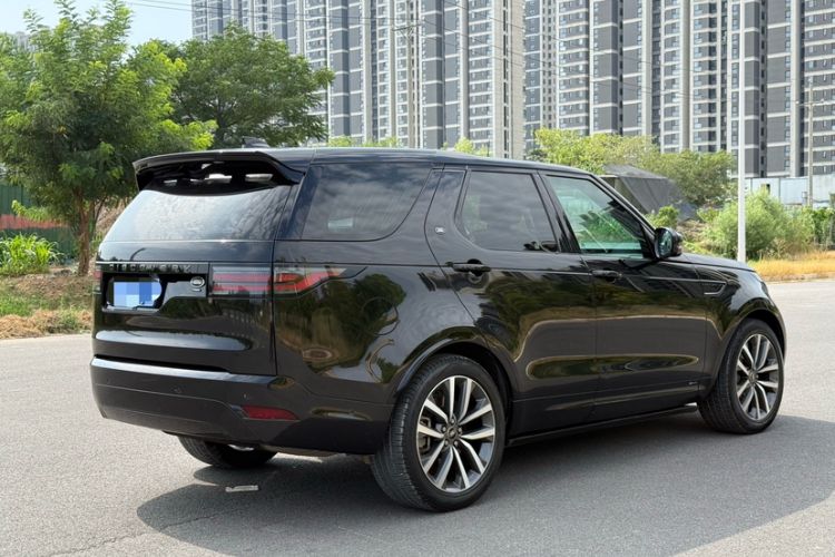 Used Land Rover Discovery 2021 360 PS R-Dynamic SE Exterior 7