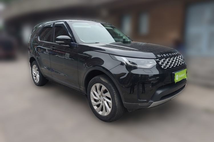 Used Land Rover Discovery 2021 300PS S Front Right 45 Deg