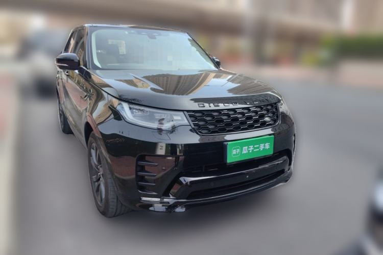 Used Land Rover Discovery 2021 360 PS R-Dynamic S Front Right 45 Deg