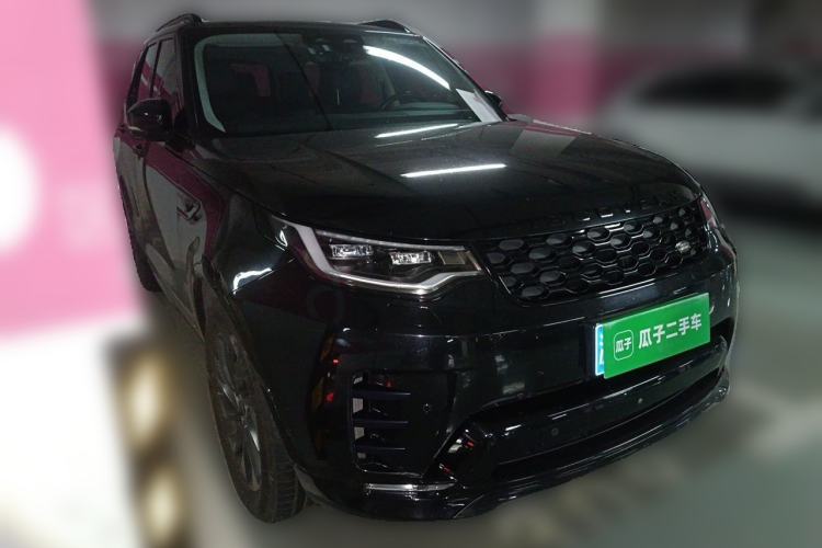 Used Land Rover Discovery 2021 360 PS R-Dynamic S Front Right 45 Deg