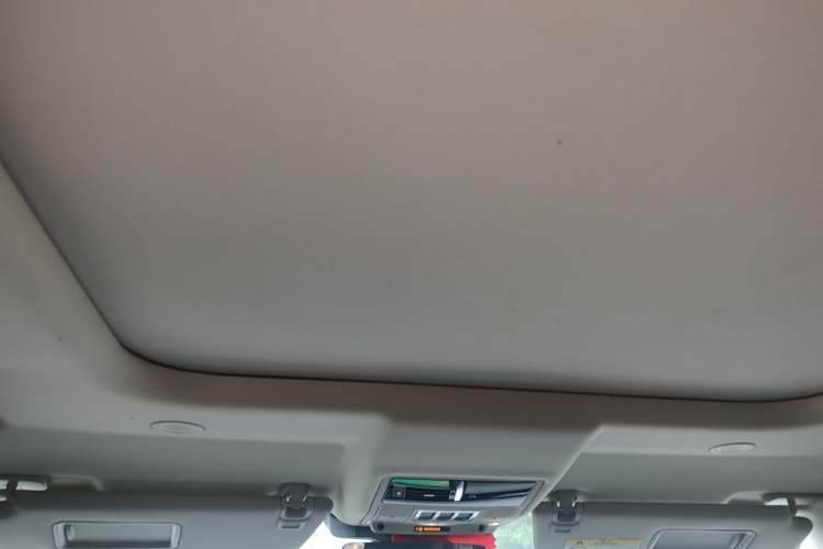 Used Land Rover Discovery 2021 300PS S Headliner