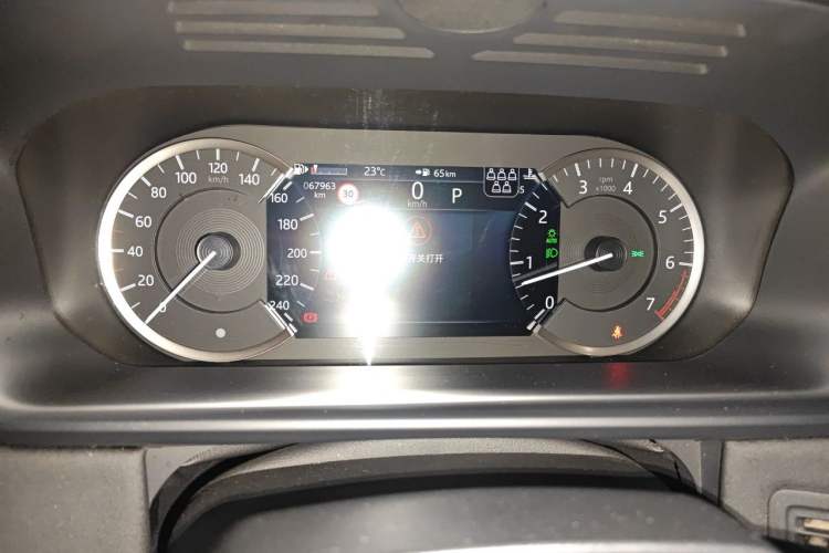 Used Land Rover Discovery 2021 300PS S Instrument Cluster